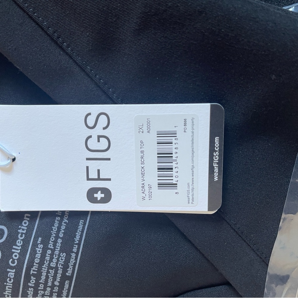 Figs Adra Slim V-Neck Scrub Top - Picture 3 of 12